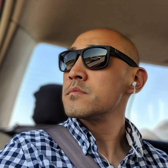 Profile Picture of Michael Dalrymple (@michaeldalrympl) on Poshmark