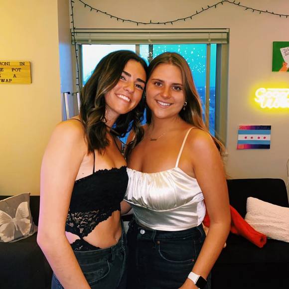 Profile Picture of Hope Walsh (@walshh30) on Poshmark