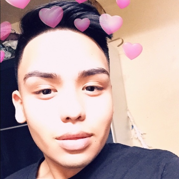 Profile Picture of Jonathan Chavarria (@jchavarria106) on Poshmark