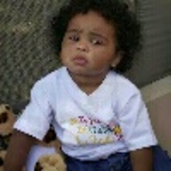 Maria Pequeno - Poshmark Profile Picture of Maria Pequeno (@mpequeno1129) on Poshmark