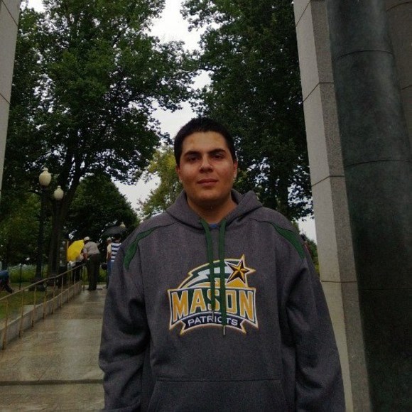 Profile Picture of Artin Torosiyan (@artintor) on Poshmark