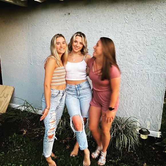 Profile Picture of Casey Bleistine (@cbleistine) on Poshmark