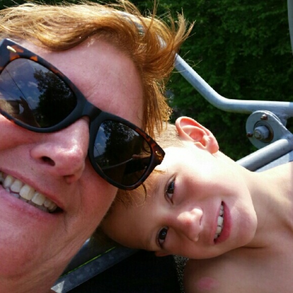 Profile Picture of Kim m Eschleman (@mariej72659) on Poshmark