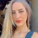Profile Picture of Vitoria Melina (@vitoriamelinav) on Instagram