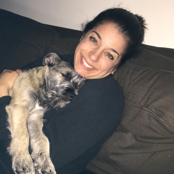 Profile Picture of Katie Pizzullo (@kpizzullo) on Poshmark