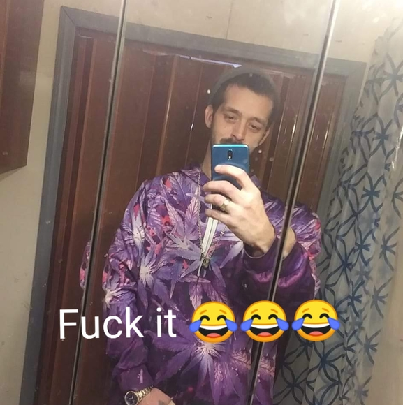 Profile Picture of Jeff Vandermark (@jeffvandermark) on Poshmark