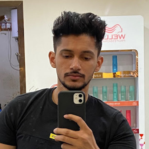 Profile Picture of Anshul Singh (@anshulsingh8765) on Poshmark