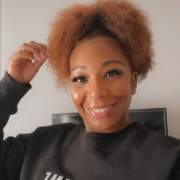 Profile Picture of Tanya Walston (@t_walston) on Poshmark