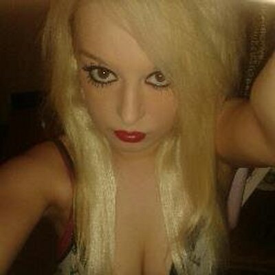 Profile Picture of Shelly England (@ShellyEngland93) on Twitter
