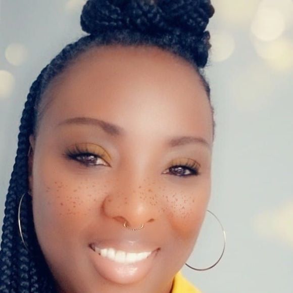 Profile Picture of Kay Deleveaux (@kaydeleveaux) on Poshmark