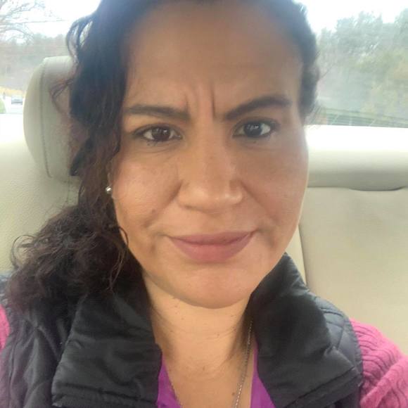 Profile Picture of Silvia Velázquez (@guera0102) on Poshmark