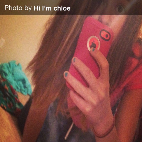 Profile Picture of Chloe Warren (@chloe_chlo07) on Poshmark