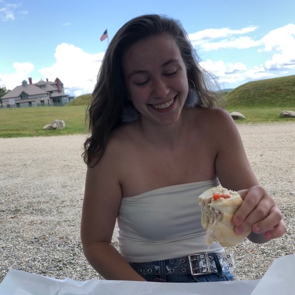 Profile Picture of Kendra Boerem (@kendraboerem) on Poshmark