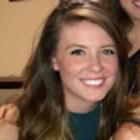 Profile Picture of Shannon Gestwick (@sgestwick108) on Poshmark