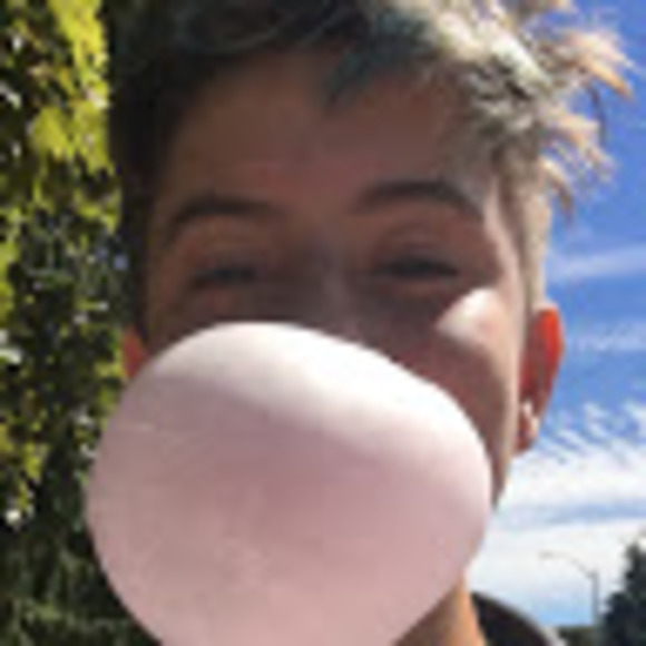 Profile Picture of Errol Grimshaw (@errolgrimshaw) on Poshmark