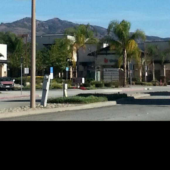 Profile Picture of Ashley Shurtleff (@shurtleffan) on Poshmark