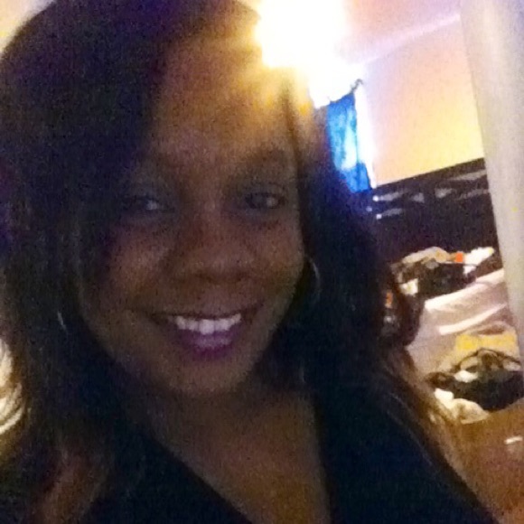 Jenee Stewart - Poshmark Profile Picture of Jenee Stewart (@jeneest) on Poshmark