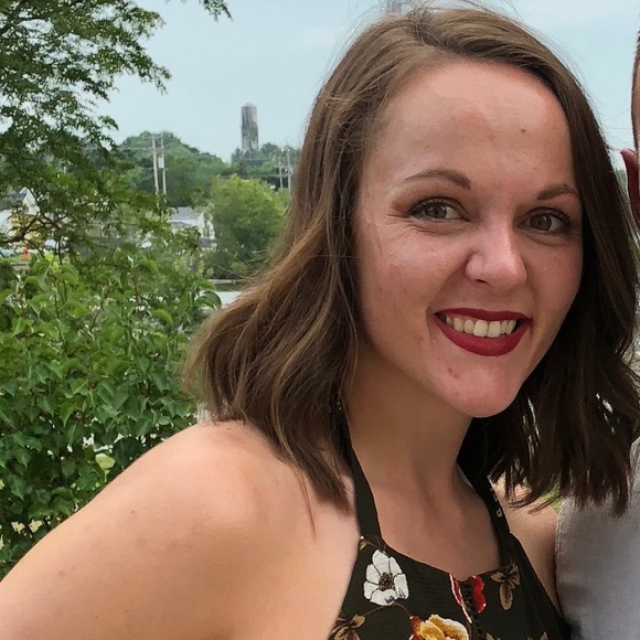 Profile Picture of Shannon Kaecker (@skaeck89) on Poshmark