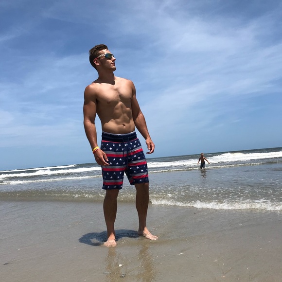 Profile Picture of Tim Ackerman (@tim_ack) on Poshmark