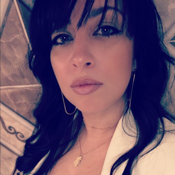 Profile Picture of Tanika Orrico (@tanikaorr) on Poshmark