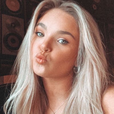 Profile Picture of Ashley Buck (@ashleybuck_) on Twitter