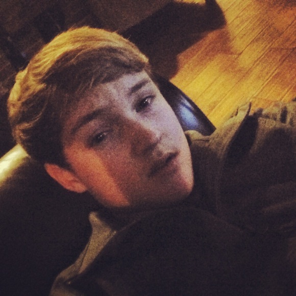 Profile Picture of Christian Whitlock (@svg_lefty) on Poshmark