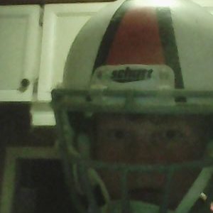 Profile Picture of Robert Pyle (@decapitaded10) on Twitter