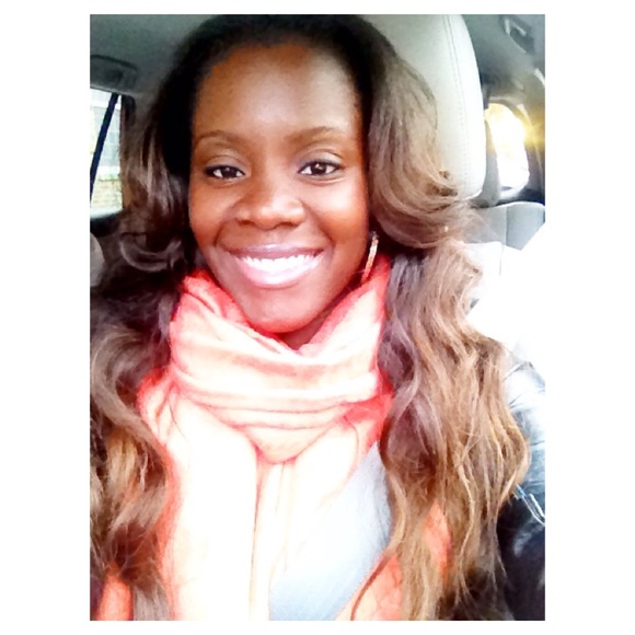 Profile Picture of Aminat Akeju (@amakeju) on Poshmark