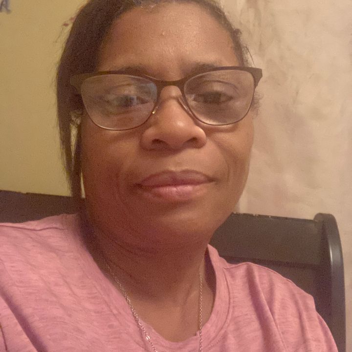 Profile Picture of Beverly Smith (@@user80087982) on Tiktok