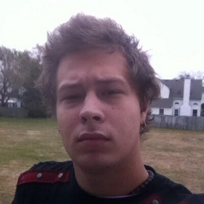 Profile Picture of Matthew Acree (@TwistOneUp420) on Twitter