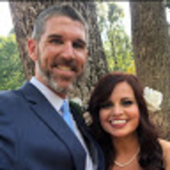 Profile Picture of Amanda Gilbert (@amandanicole131) on Poshmark