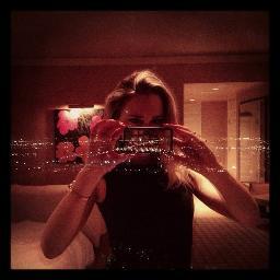 Profile Picture of Lara Weiss (@thetravelconf) on Twitter