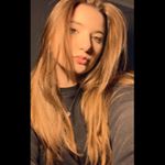 Profile Picture of Sarah🥀 (@sarah.largenton) on Instagram