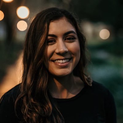 Profile Picture of C♡ (@ciana_iris) on Twitter
