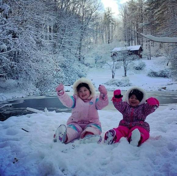 Profile Picture of Sheryl Huggins hoffman (@shoffman67) on Poshmark