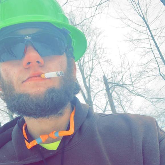 Profile Picture of Andrew Hinkle (@andrewhinkle542) on Poshmark