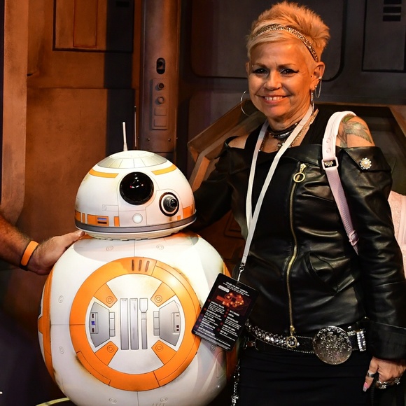 Profile Picture of Juliette Mccarthy (@flagirl1125) on Poshmark