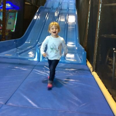 Profile Picture of JeSsIcA (@JessLolaBenoit) on Twitter