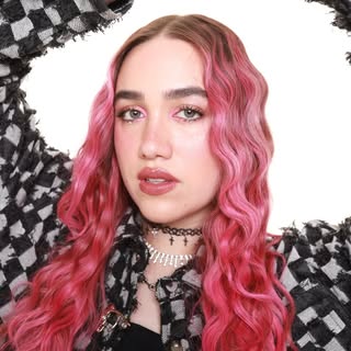 Profile Picture of 𝙴 𝚕 𝚊 𝚃 𝚊 𝚞 𝚋 𝚎 𝚛 𝚝 (@elataubert) on Instagram