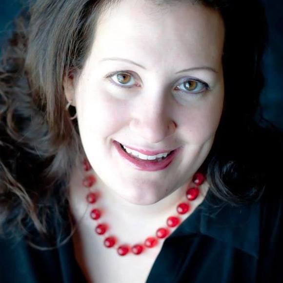 Profile Picture of Amy Sivley (@thetallamy) on Poshmark