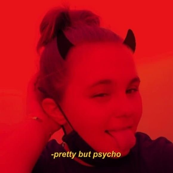 Profile Picture of Hayley Price (@hayleyp15) on Poshmark