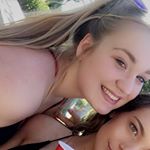 Profile Picture of Elizabeth Hendrickson (@elizabeth_hendre) on Instagram