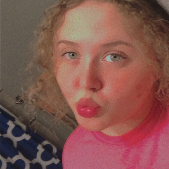 Profile Picture of Betty Wyatt (@betty567) on Poshmark