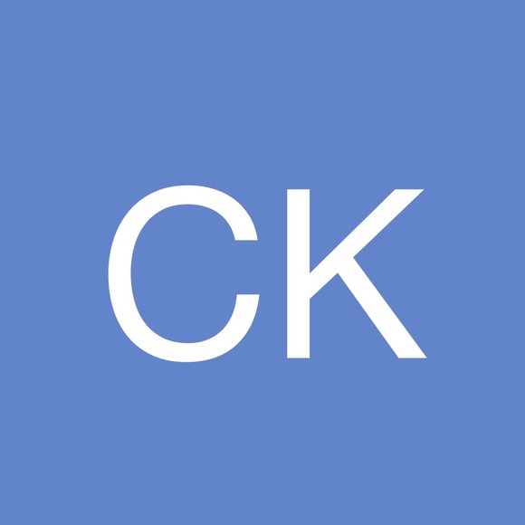 Profile Picture of Chelsea Knoop (@chelseabknoop) on Poshmark