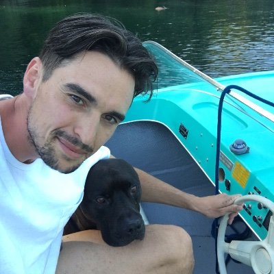 Profile Picture of David Fairbairn (@deedubeff) on Twitter