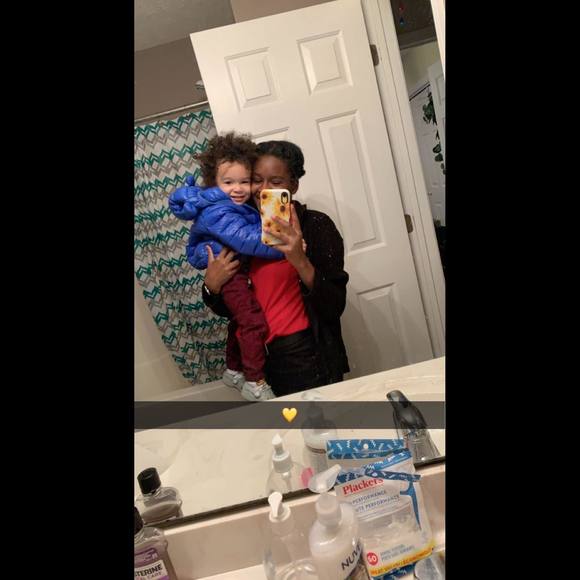 Profile Picture of Makijah Gagum (@makijahgagum) on Poshmark
