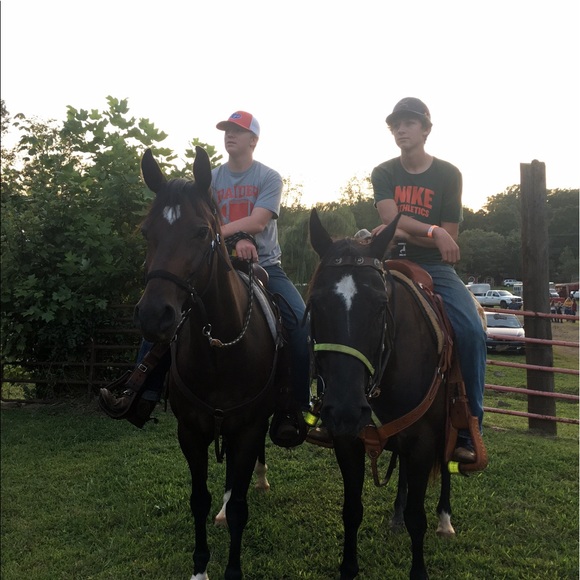 Profile Picture of Caleb Meadows (@thekoolkid2017) on Poshmark