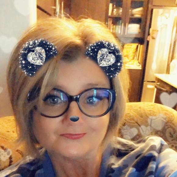 Profile Picture of Lisa Mcbride (@lisamcbride) on Poshmark