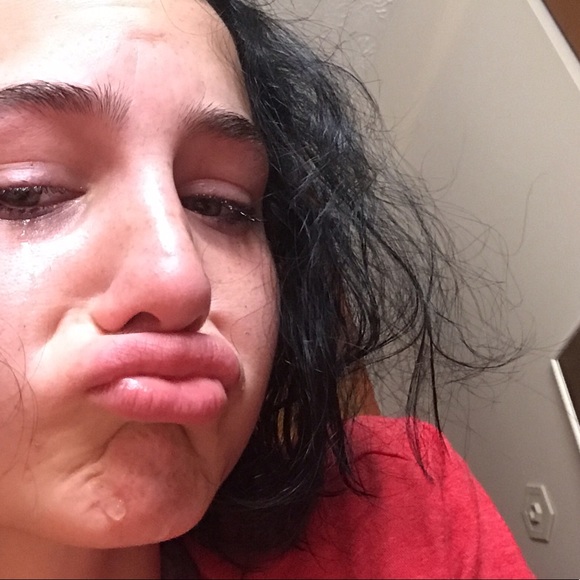 Profile Picture of Sara Semeraro (@sarasemeraro) on Poshmark