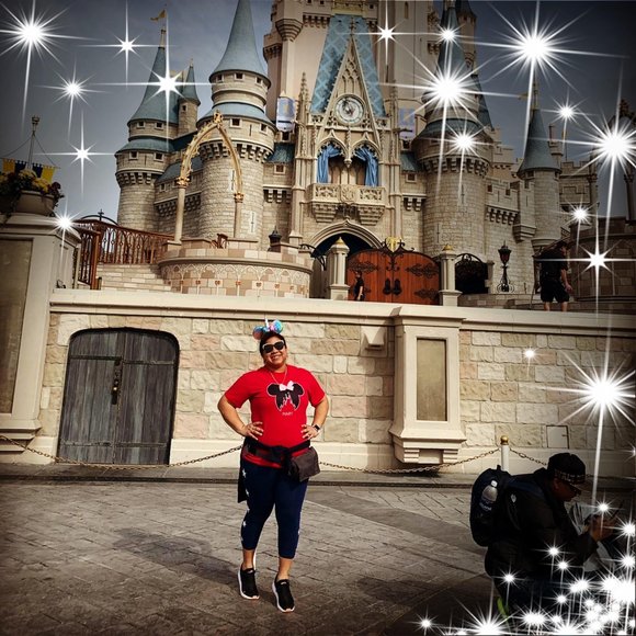 Profile Picture of Maria Quintana (@maqs098624) on Poshmark